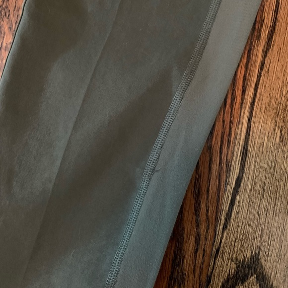 Lululemon | &go City Trek Trouser in Fatigue Green 2 - Picture 2 of 4